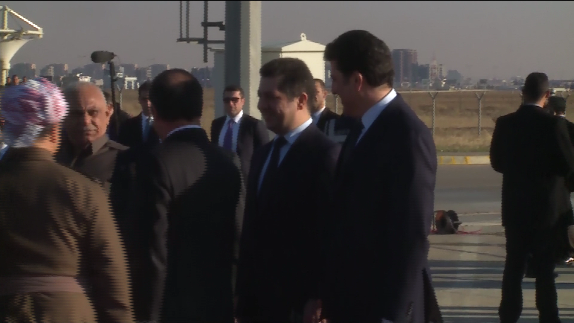 هه‌رێمی كوردستان هاوشێوه‌ی ده‌وڵه‌تێكی سه‌ربه‌خۆ پێشوازی له‌ سه‌رۆكی فه‌ڕه‌نسا ده‌كات